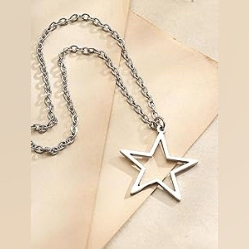 Silver Star Pendant Necklace - Picture 4 of 4